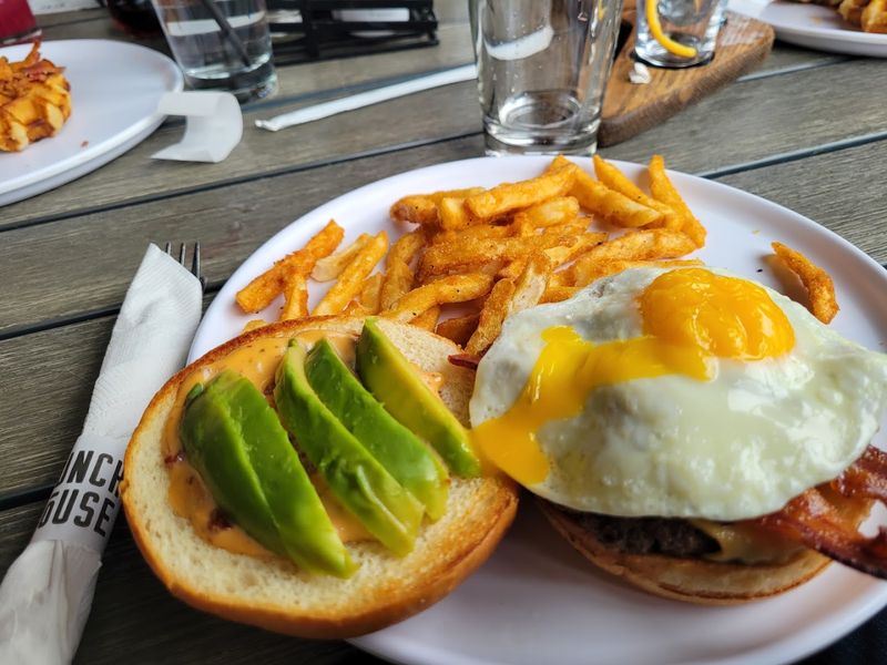 Brunch House, Muskegon, Muskegon County