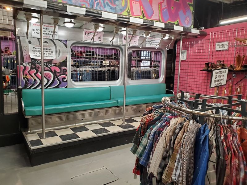 Visitor Info and Tips for First-Time Shoppers