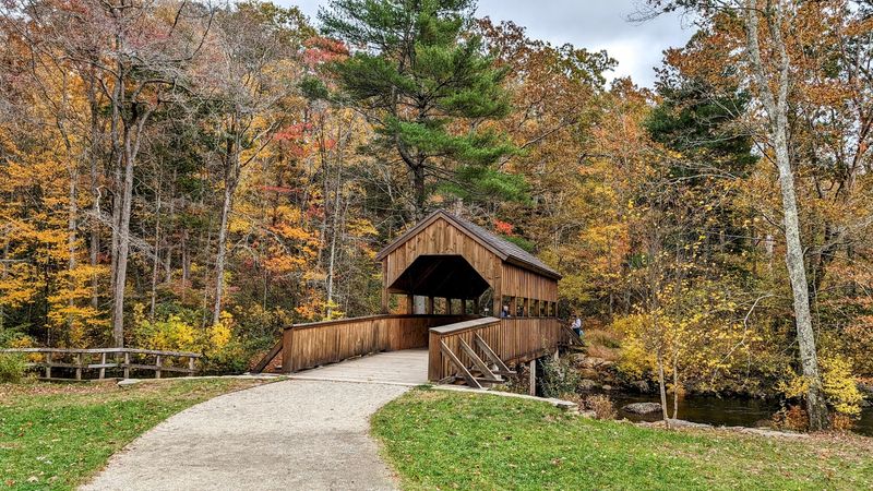 Devil's Hopyard State Park (East Haddam)