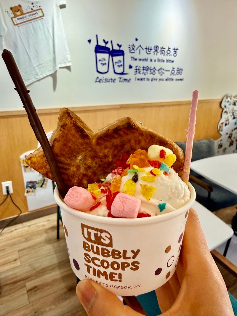 Bubbly Scoops &mdash; Sackets Harbor