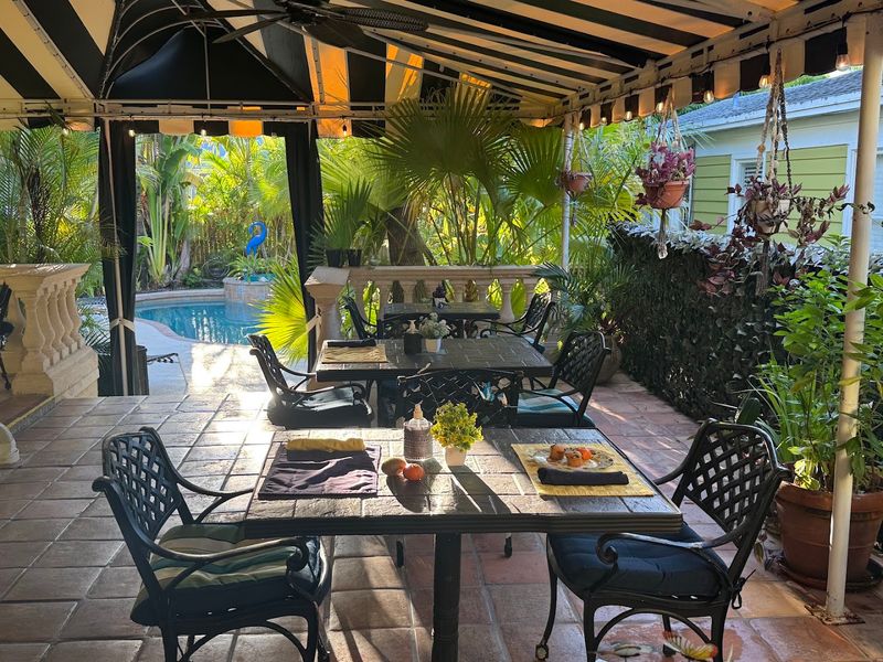 Mango Inn Bed & Breakfast – Lake Worth Beach