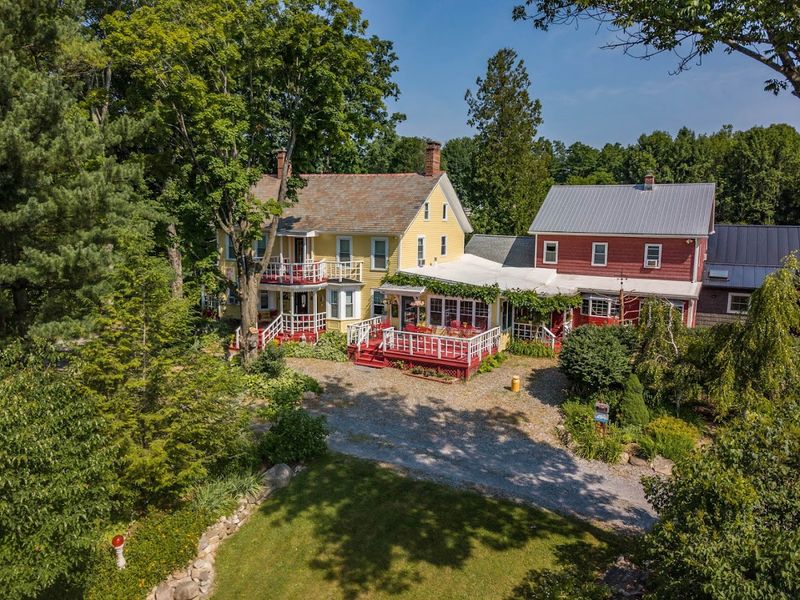 Saratoga Farmstead Bed & Breakfast