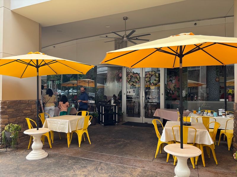 Pineapple Sol - Cary