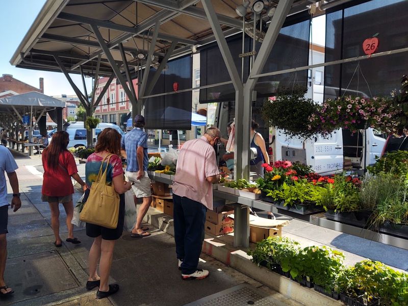 Historic Roanoke City Market &mdash; Roanoke