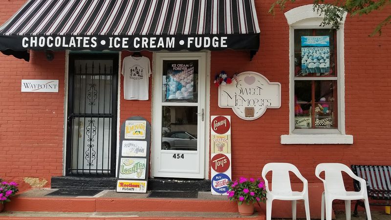 Sweet Memories - Dubuque, Dubuque County