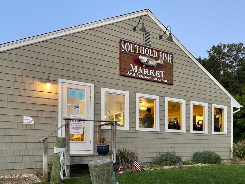 Southold Fish Market &mdash; Southold (North Fork)