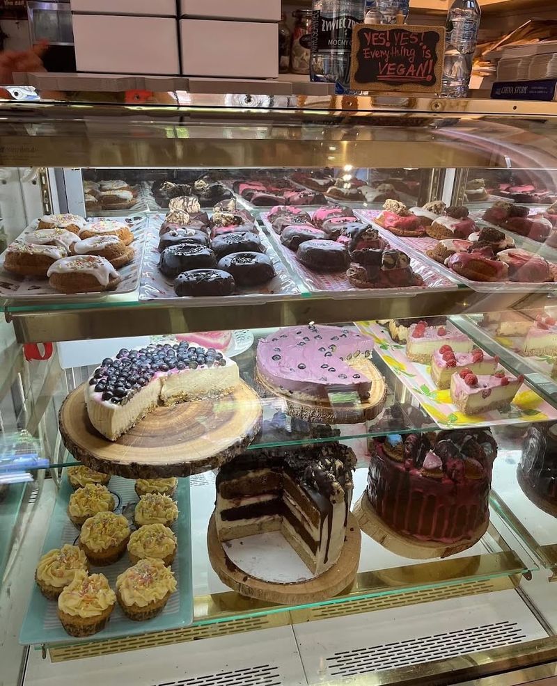 Happy Zoe Vegan Bakery – Brooklyn