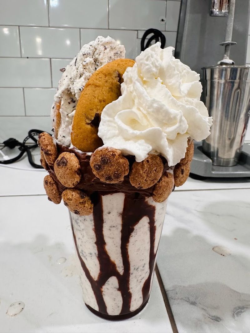 Cola Cow Creamery - Elgin