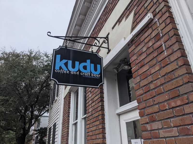 A Charleston Cafe That Changes With the Clock