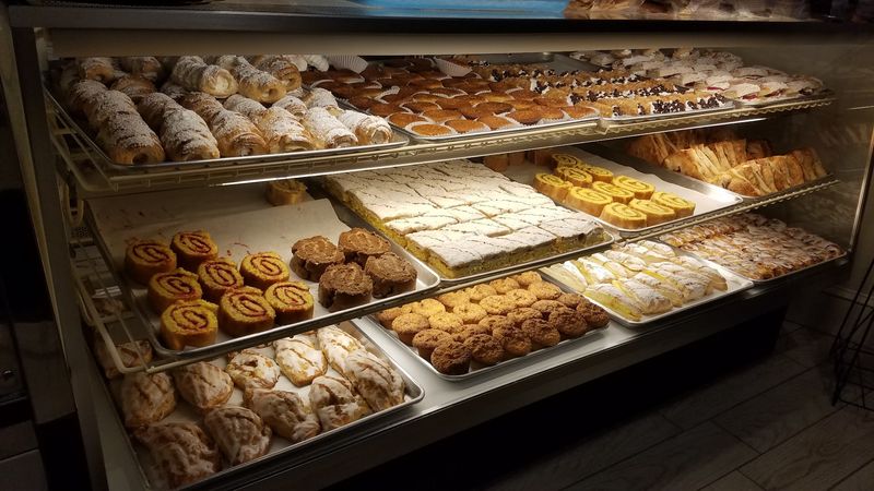Cinderella's Donuts, Lawrence, Essex County