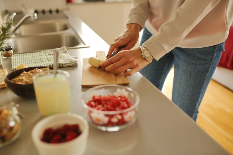 Cooking In The Kitchen With Nina - Robins, IA