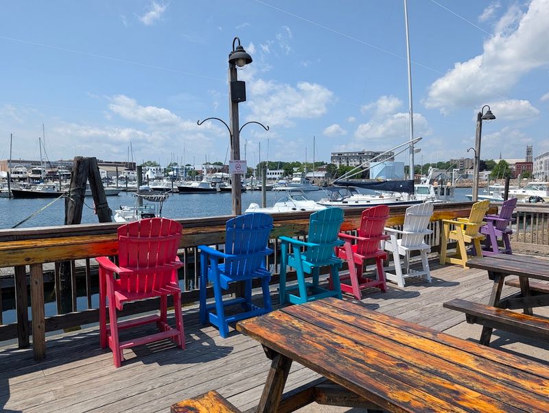 Captain Scott's Lobster Dock - New London, New London County