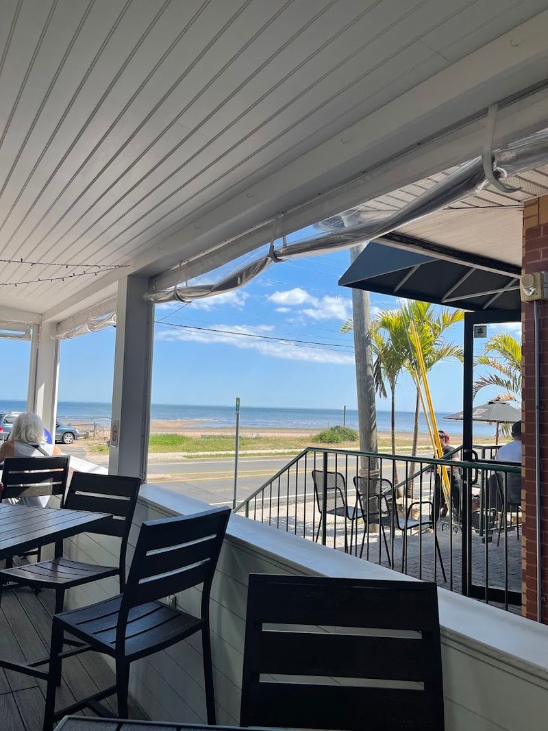 RipTide Restaurant & Bar – West Haven
