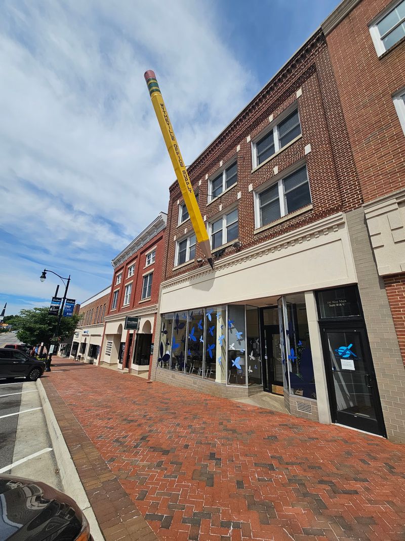 The Giant Pencil - Wytheville