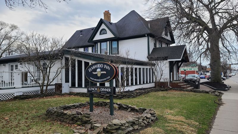 Elmwood Inn &mdash; Rochester, NY