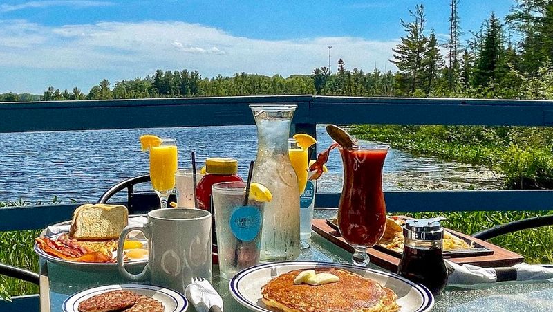 Burke's Waterfront Restaurant