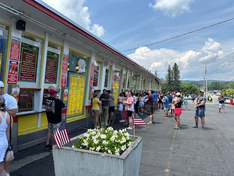 Martha's Dandee Creme &mdash; Queensbury