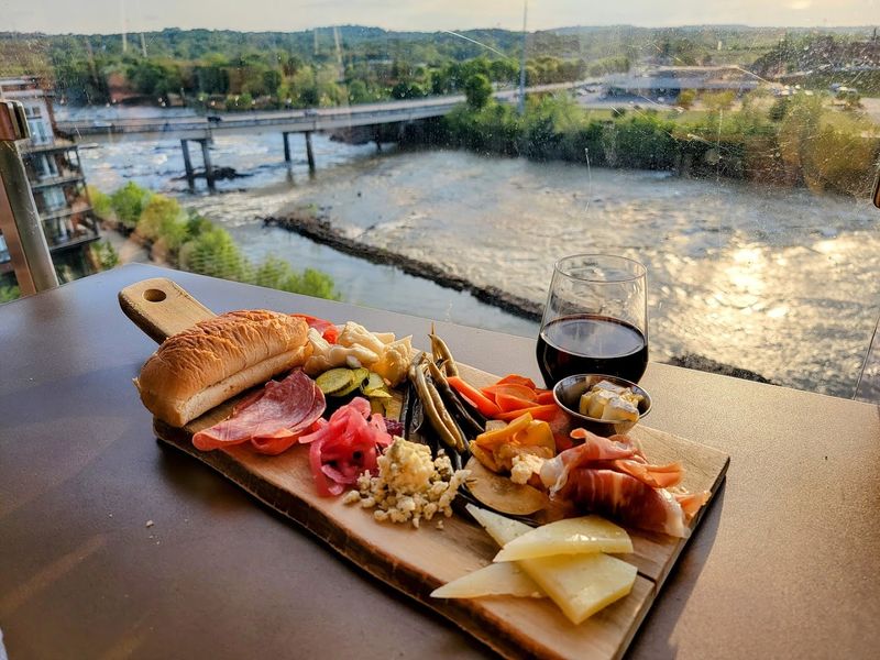 Eighteen85 Rooftop Bar &ndash; Columbus