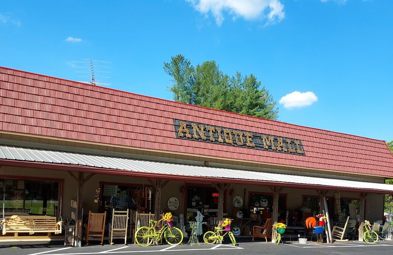 Walk Through Brown County Antique Mall