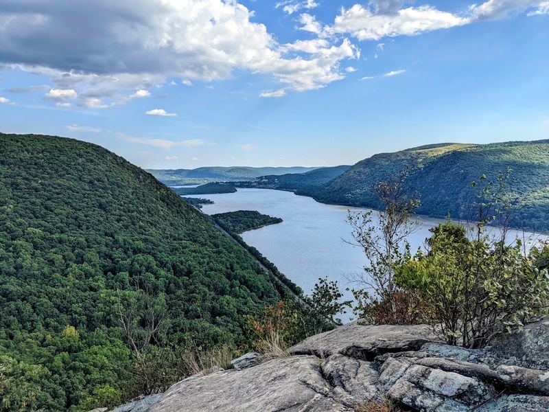 Breakneck Ridge &mdash; Hudson Highlands State Park Preserve, Cold Spring