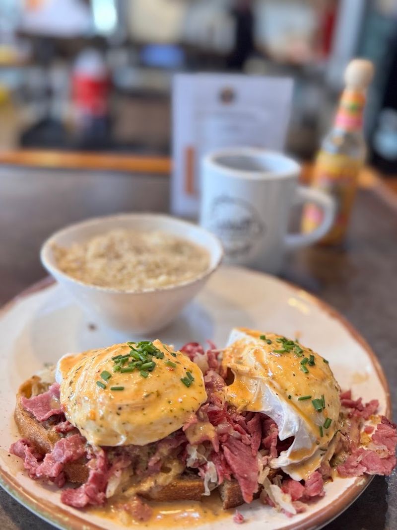 Mudgie’s Deli & Wine Shop - Detroit