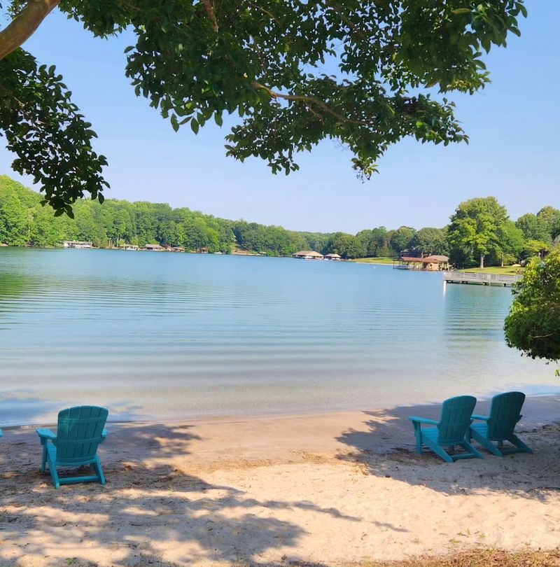 Smith Mountain Lake