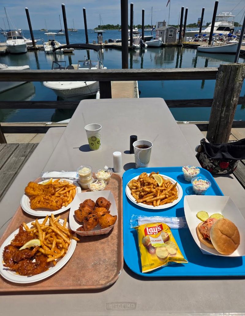 Costello's Clam Shack - Noank, New London County