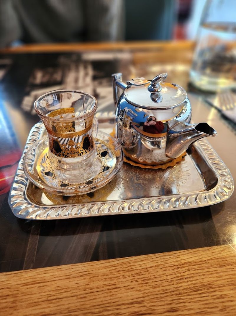 The Tea And Coffee Pairings That Complete The French Caf&eacute; Feel