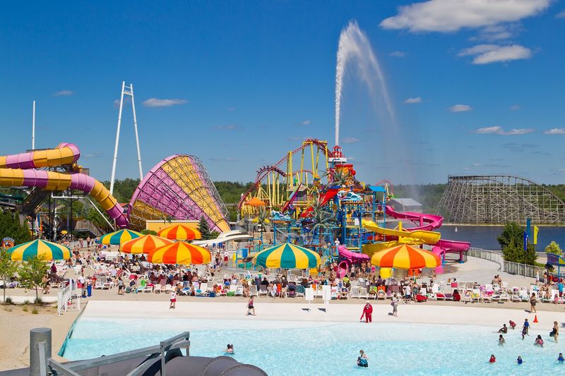 Michigan's Adventure WildWater Adventure - Muskegon