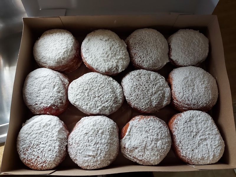 Donna's Donuts - Flint, Genesee County