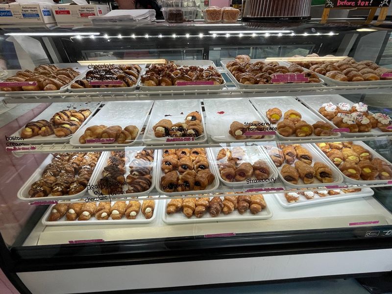 Burney's Sweets & More - Elizabethtown (Multiple NC Locations)