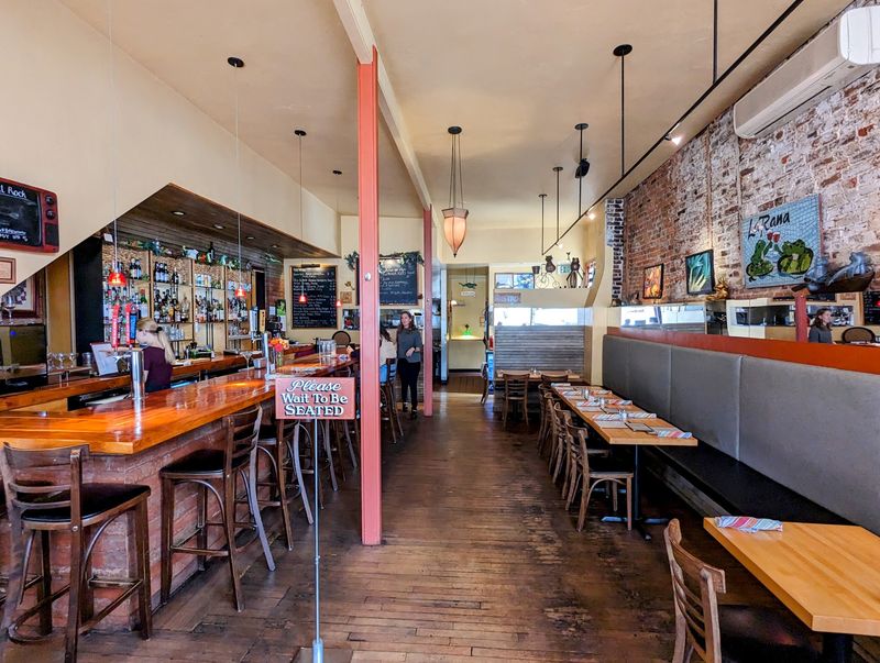 La Rana Bistro - Decorah