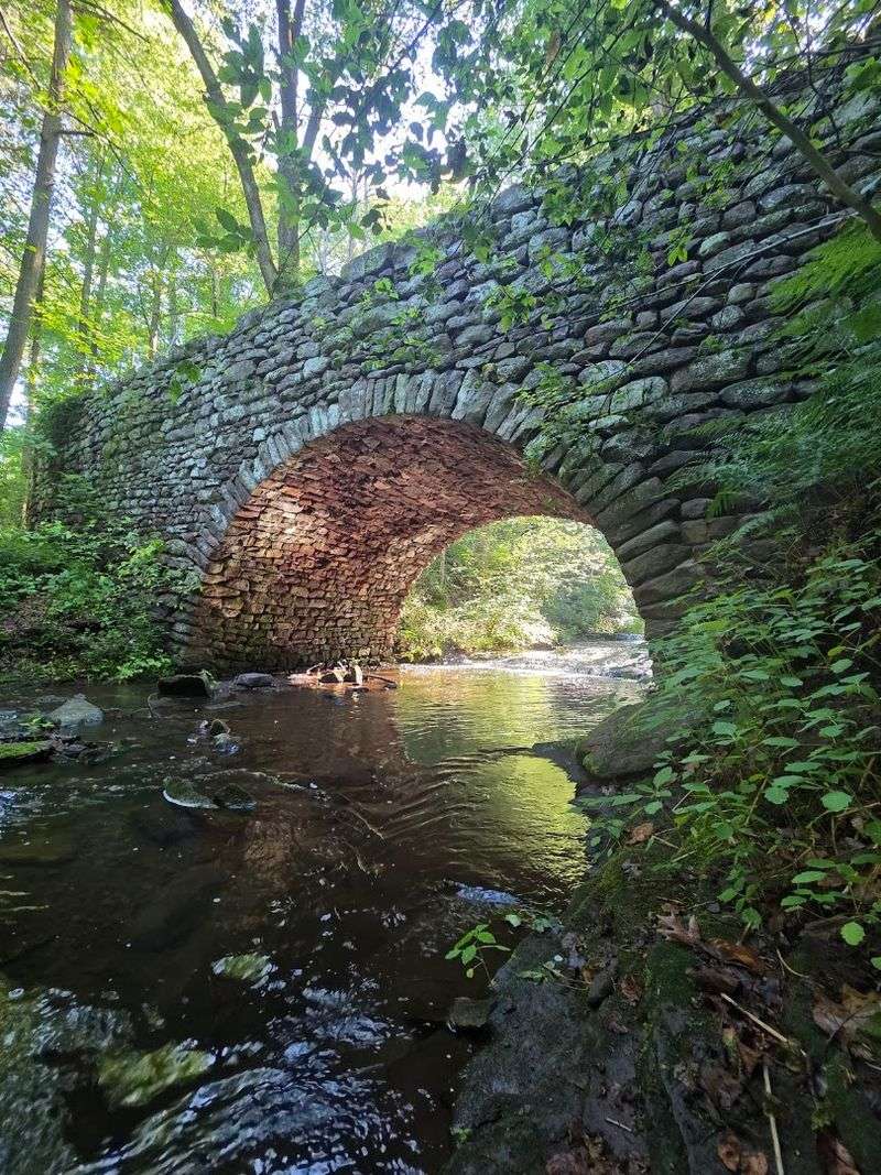Wadsworth Falls State Park (Middletown)