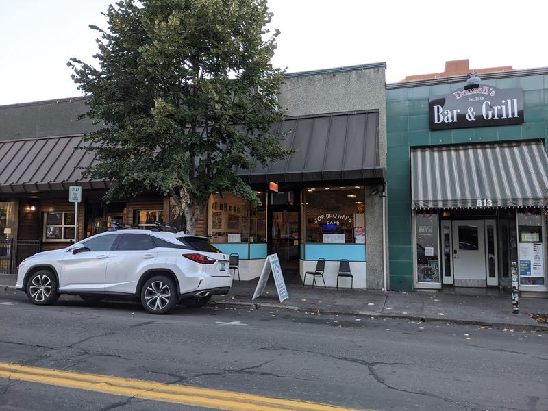 Joe Brown's Caf&eacute; (Vancouver)