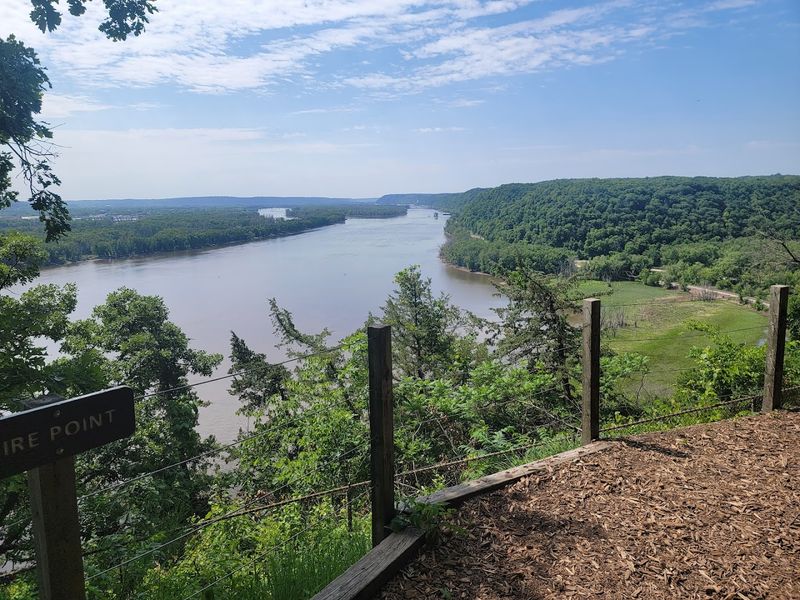 Effigy Mounds National Monument