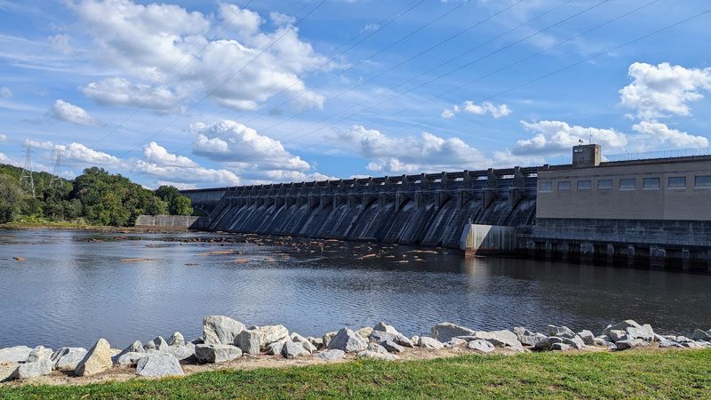 John H. Kerr Reservoir Scenic Drive (VA 4 & VA 58) - Clarksville to South Hill