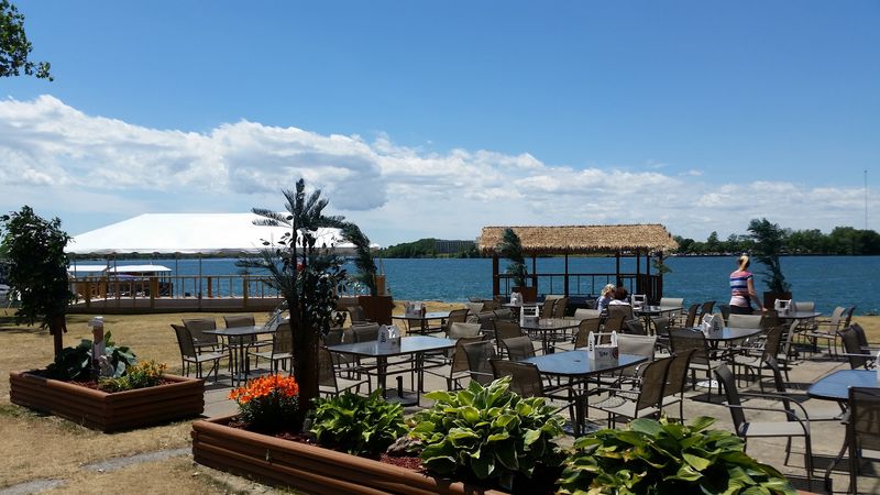 The Shores Waterfront Restaurant &mdash; North Tonawanda
