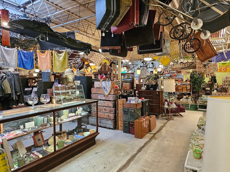 What Makes It Different From Other Ohio Antique Stores