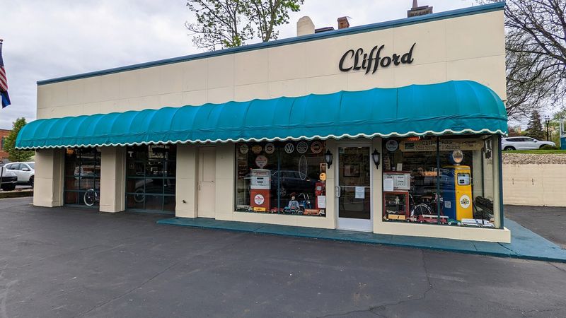 Clifford's Mini Auto Museum