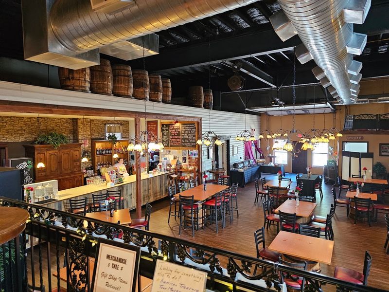 Boyd's Cardinal Hollow - Boyertown, Berks County
