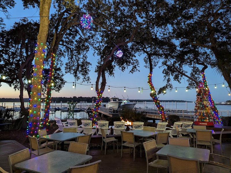 Skull Creek Boathouse &mdash; Hilton Head Island