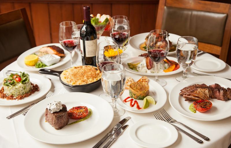 Hall's Chophouse