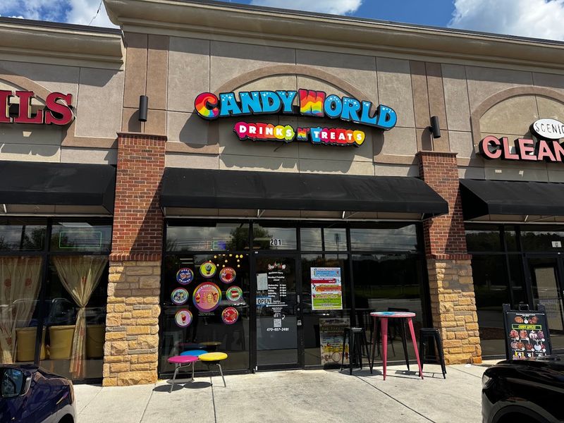 Candy World Drinks N' Treats - Snellville