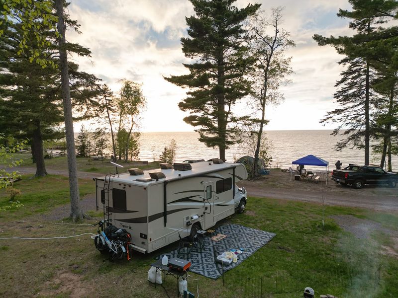 Sunset Bay RV Resort & Campground