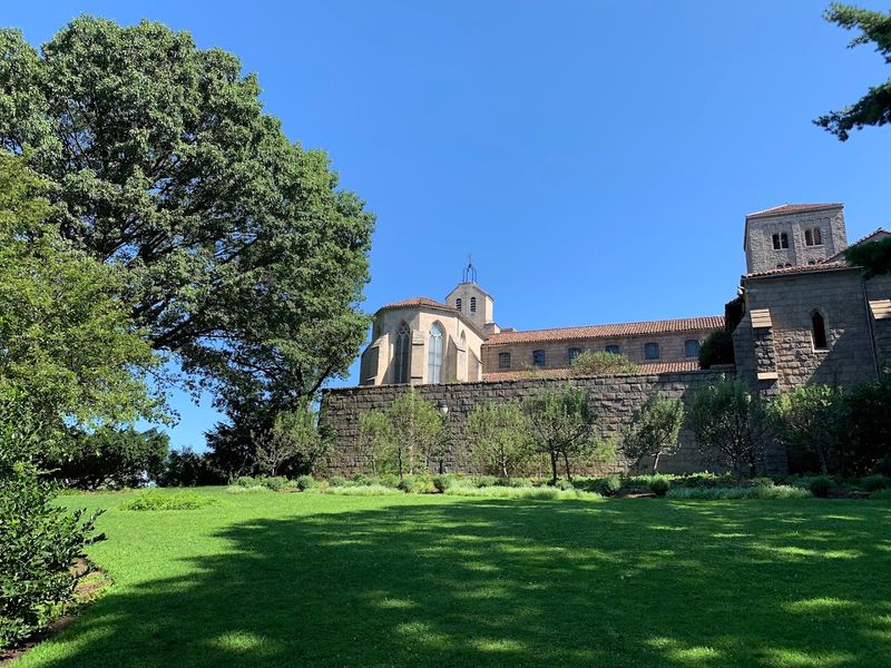 Fort Tryon Park Feels Like a Real Escape