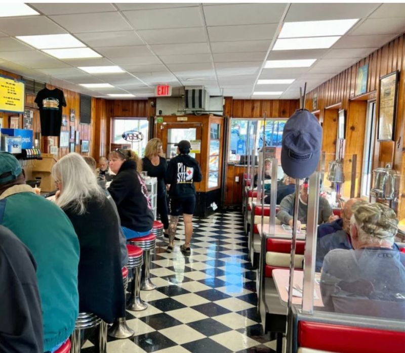 Tom & Joe's Restaurant