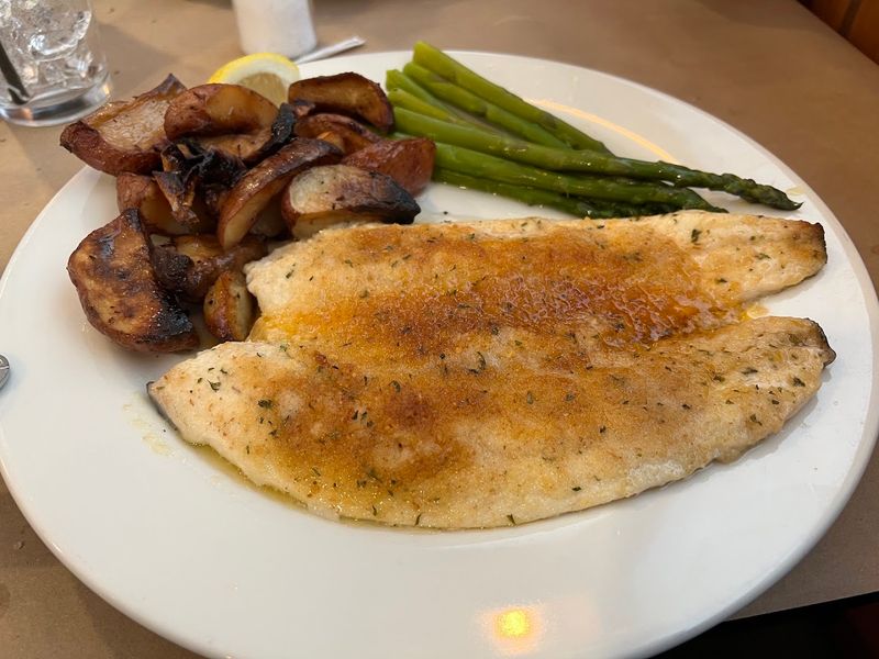 Artie's South Shore Fish Market & Grill &mdash; Island Park