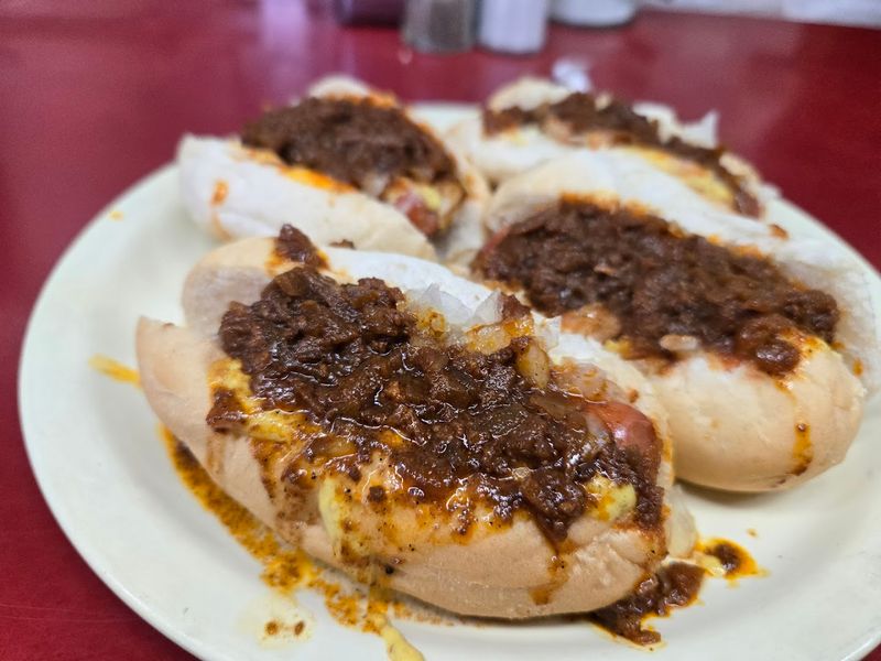 Famous Lunch - Troy
