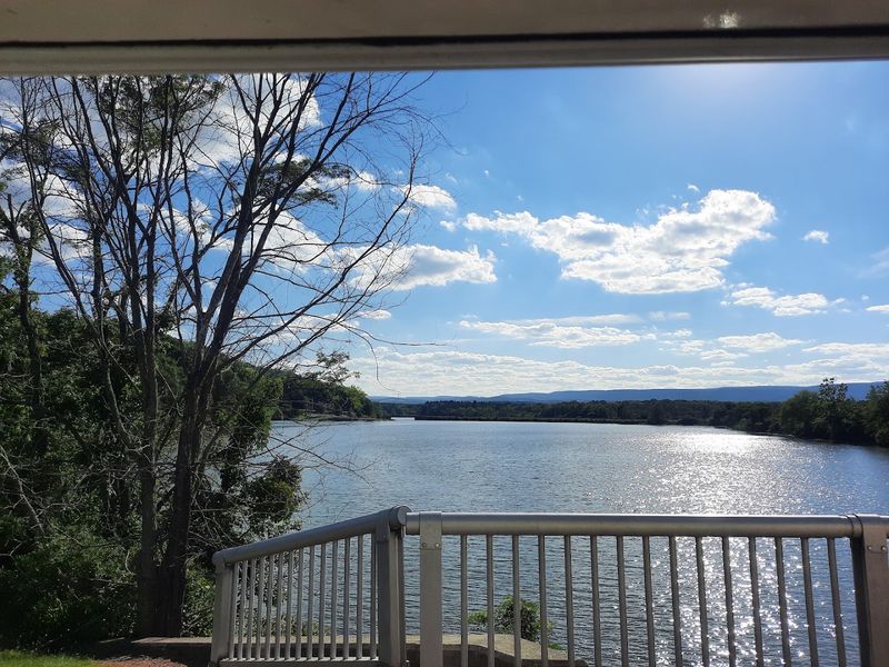 Marshalls Creek - Shawnee Lake and nearby Pocono lakes
