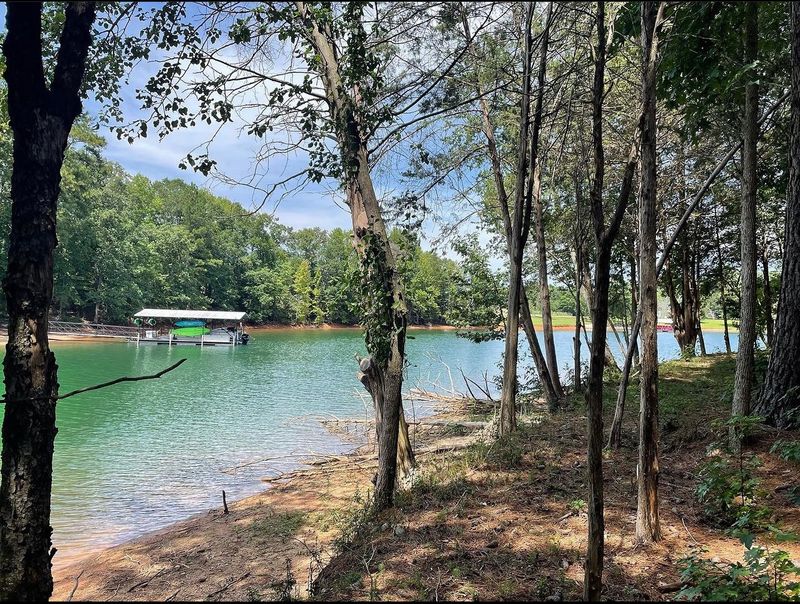 Lake Hartwell
